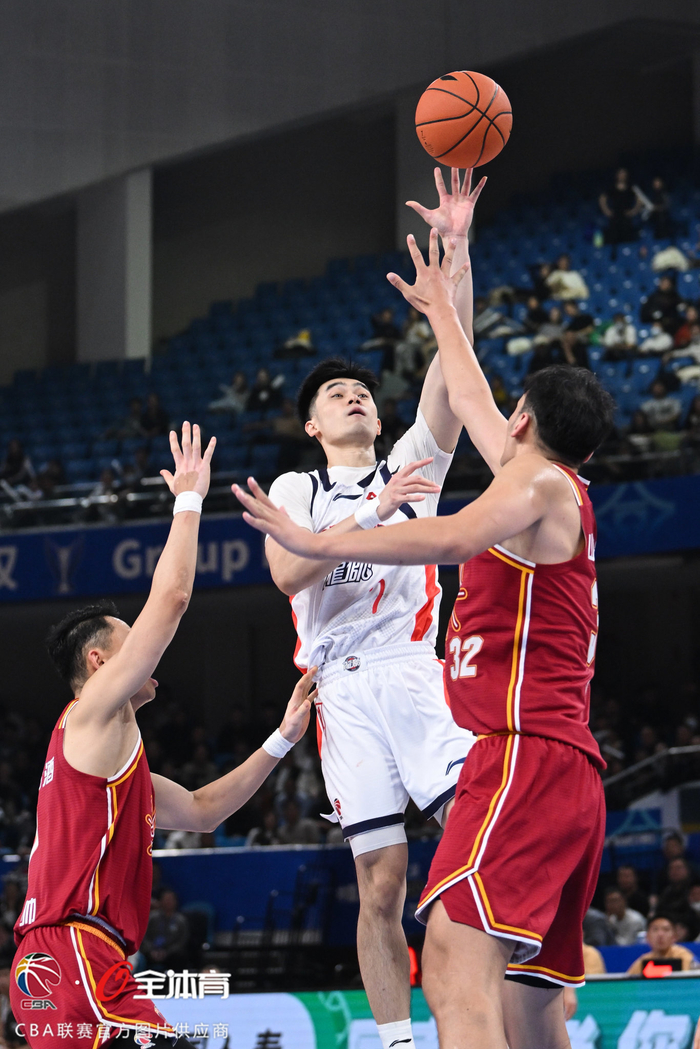 开云-赛前广州队备战CBA常规赛，止住颓势细节曝光，话题不断，医务组通报恢复的简单介绍